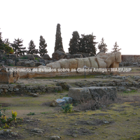 Templo de Zeus Olímpio. Telamon (cópia in situ).