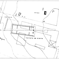 Planimetria do santuário de Atena. Apenas alguns fragmentos do muro do témeno referem-se à época arcaica (Di Stefano 1984-1985).