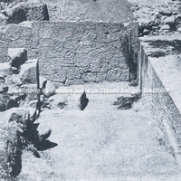 Entrada do Templo de Atena, datado de cerca de 580 a.C.