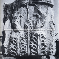 Capitel coríntio do buleutério (Câmara do Conselho) de Mileto. Por volta de 170 a.C. De pé no sítio.