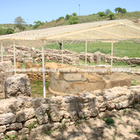 Santuário central de Deméter e Perséfone na área cívica. Altar e Bóthros.