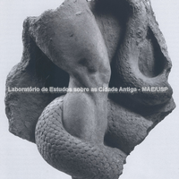 Héracles e a Hidra, fragmento de bloco escultural de um frontão, fim do séc VI a.C. Museu Paolo Orsi, Siracusa. Foto: A. Pitrone