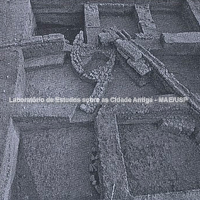 Visão geral sobre a escavação no Pelópion em 1988.