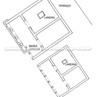 Tasos. Santuário de Aliki, dois edifícios destinados a banquetes. O do sul, datado de cerca de 500 a.C., é a construção dórica mais antiga de Tasos. E o do norte, datado entre 530 - 465 a.C., com terraço dividido em dois compartimentos. Desenho: M. Wurch-Kozelj, Thasos 2000, p. 163.